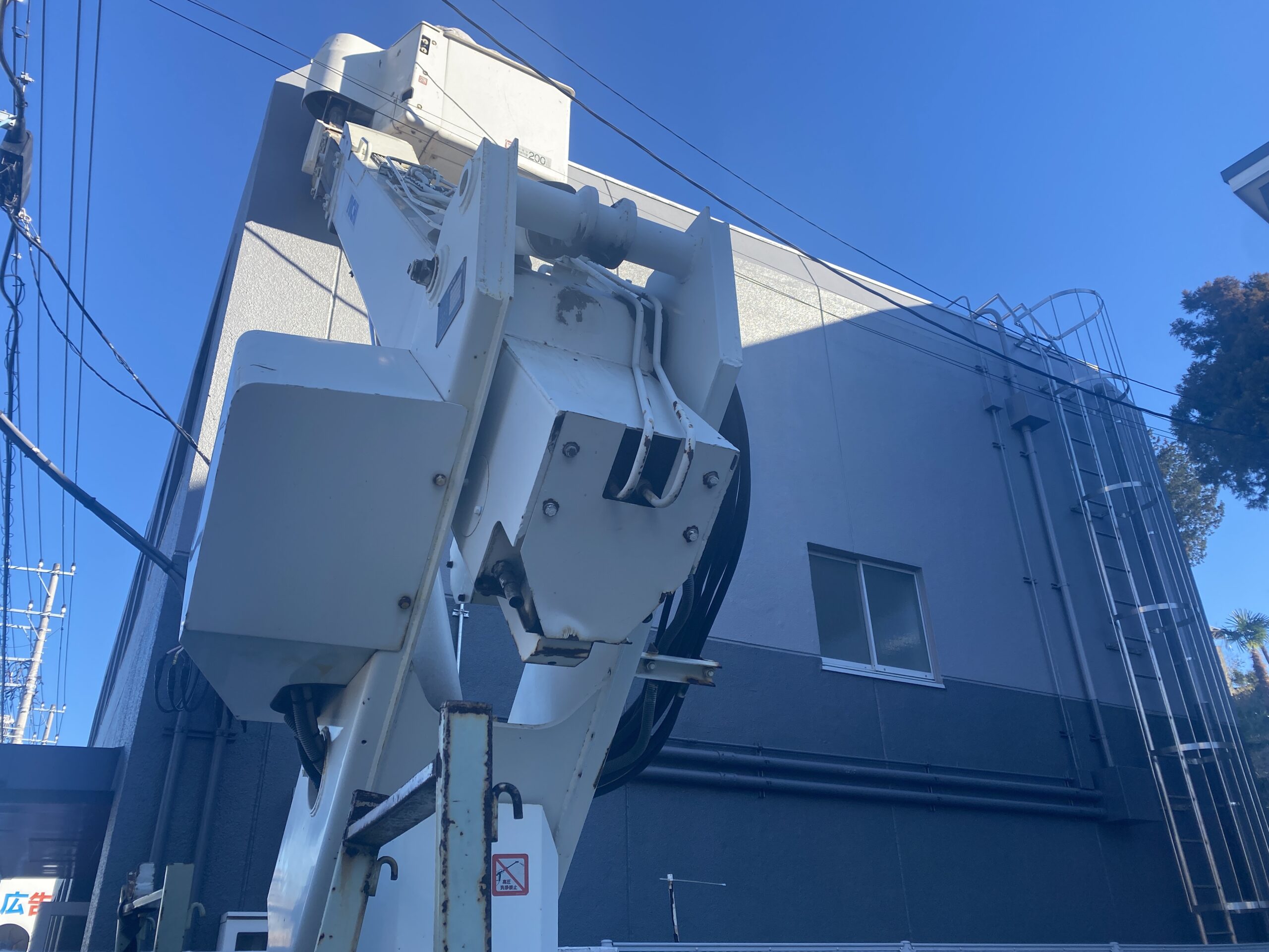 ハシゴ　背カゴ？